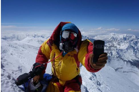 中国无氧登山第一人宋玉江成功登顶珠峰